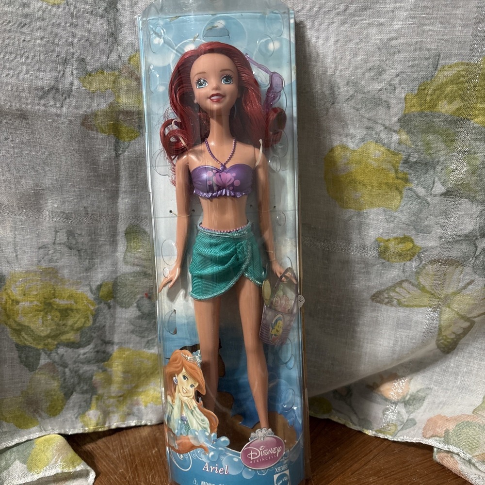 Disney Princess Water Show Ariel Doll Mattel 2012